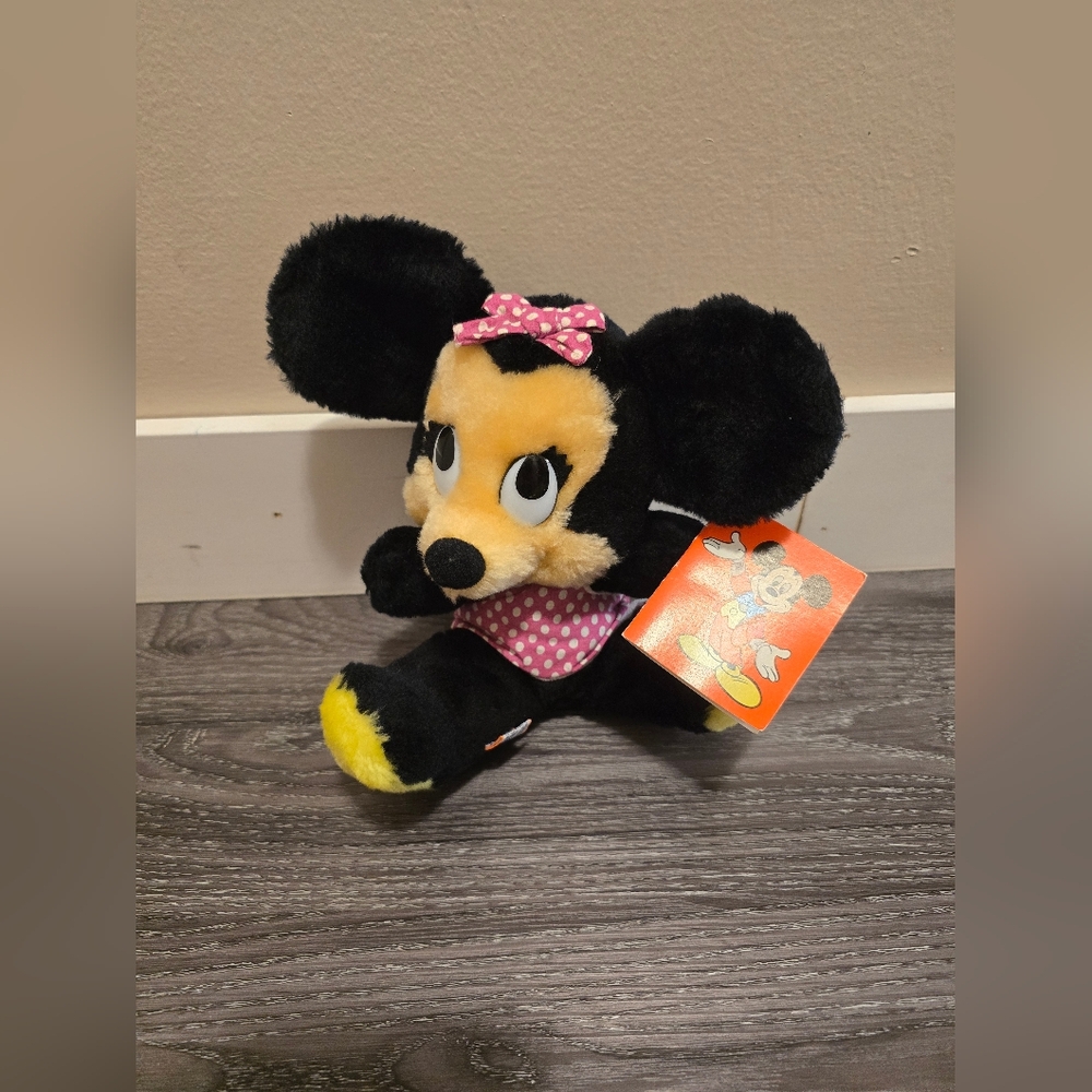 Vintage Disney Minnie Mouse Korea Plush